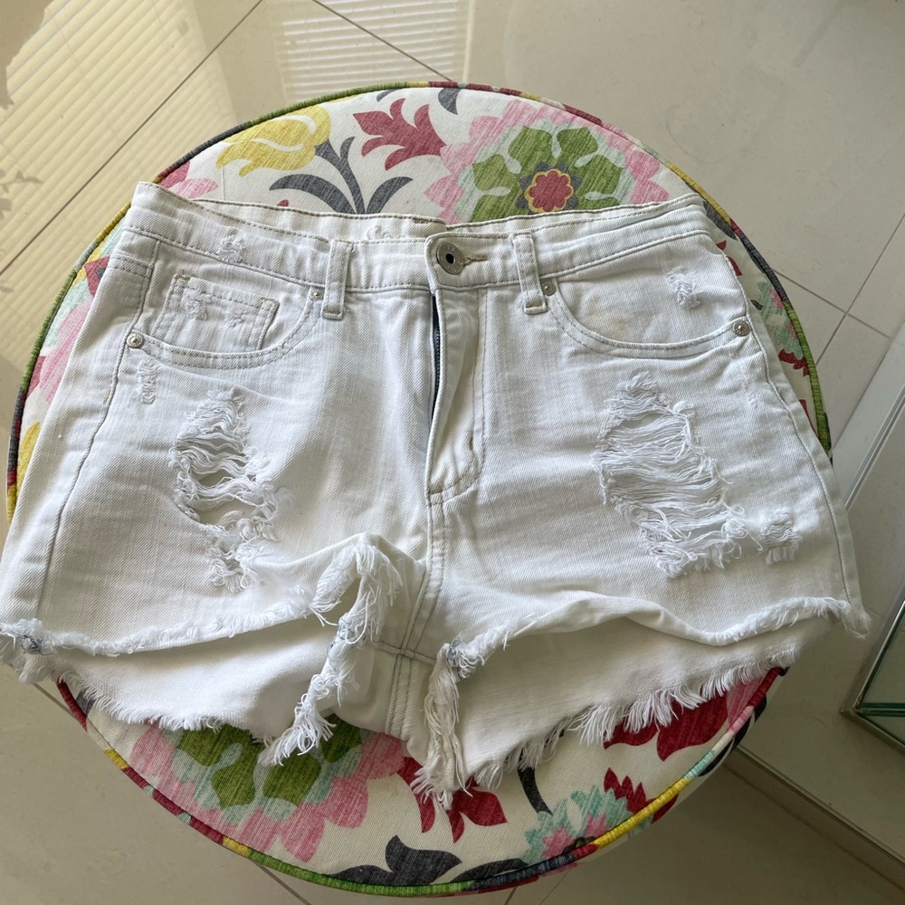 Short jeans